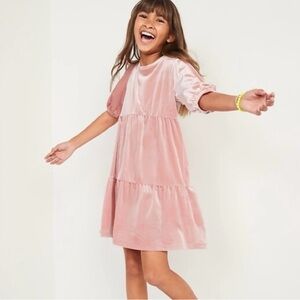 Like New 💖 Old Navy Velevt Tiered Puff-Sleeved Dress in Pink Size XL (14-16)
